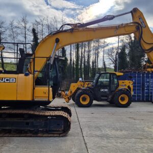 2017 JCB JS130 LC+